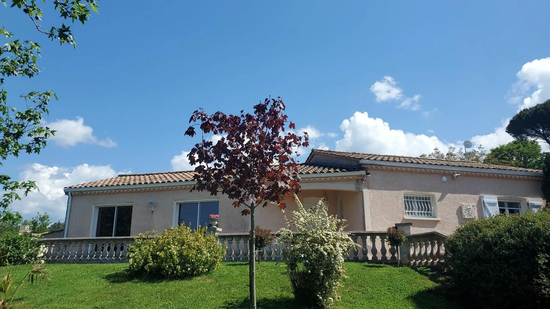 Bout-du-Pont-de-Larn Villa Privee Au Calme Avec Gand Jardin Et Terrasse צרפת